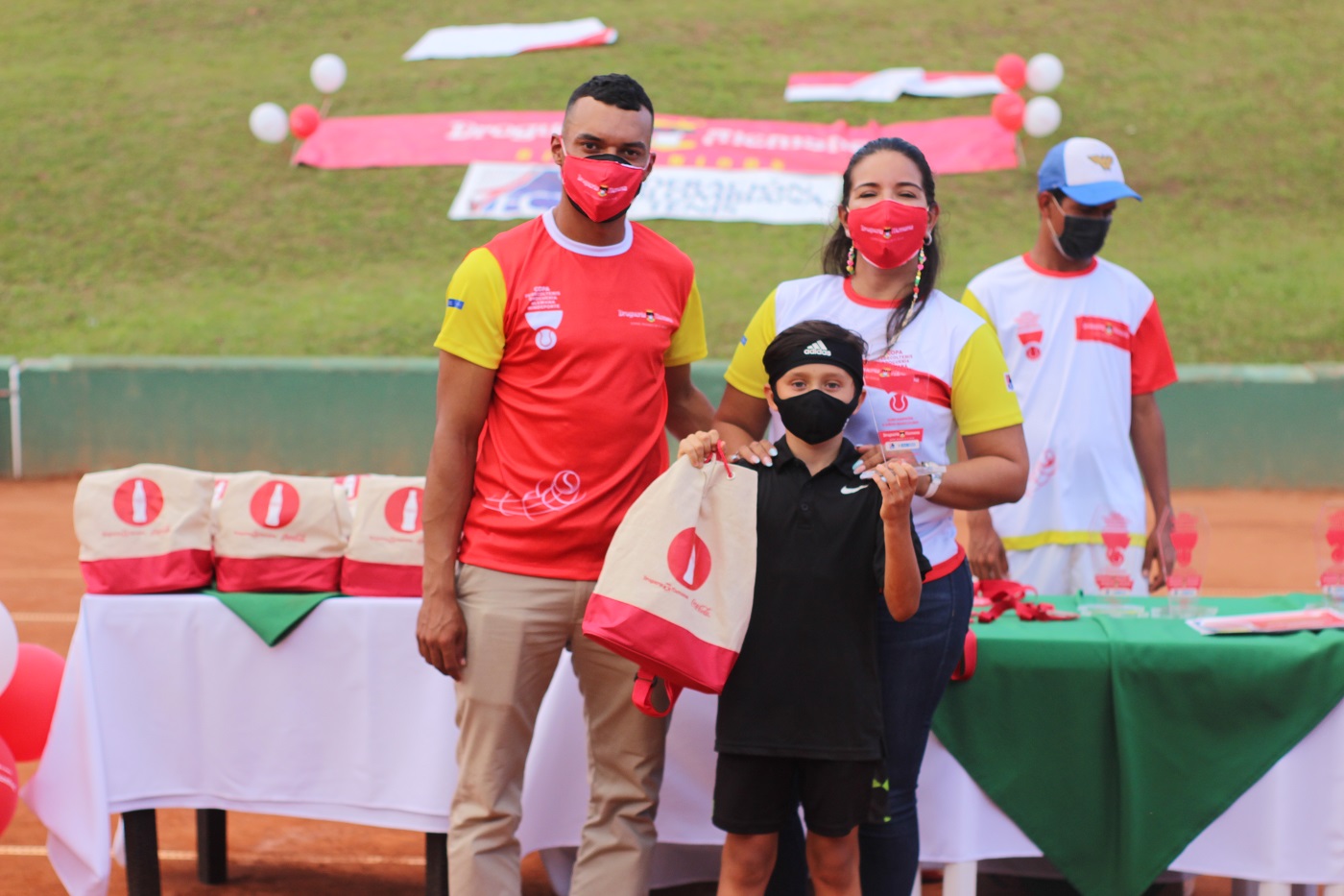 Festival Pereira 2.JPG (281 KB)