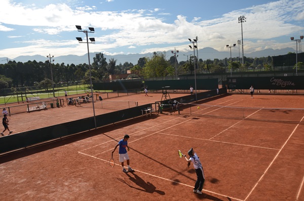 https://www.fedecoltenis.com/userfiles/21 de diciembre 2015/juegosintercolegiados.JPG