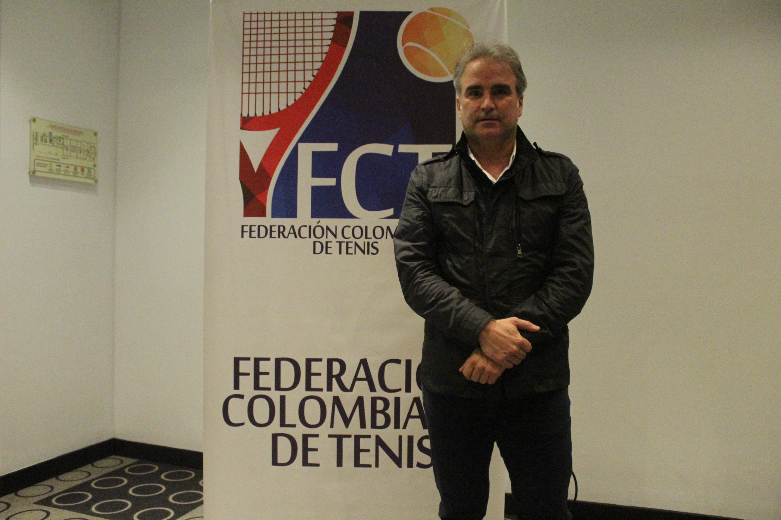 pablo felipe robledo.JPG (2.19 MB)