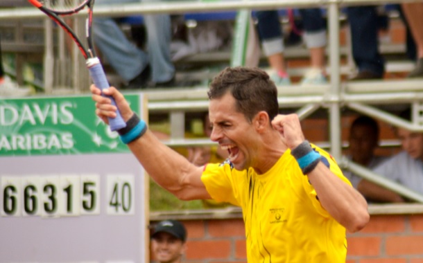 https://www.fedecoltenis.com/userfiles/aa copa davis/Boletines/día 1/santigiraldogaleria%7D.jpg