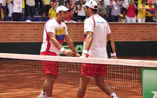 https://www.fedecoltenis.com/userfiles/aa copa davis/cabalyfarahgalerua.jpg