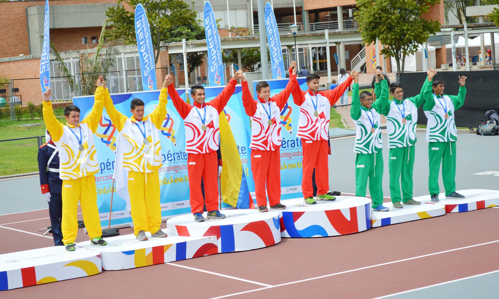https://www.fedecoltenis.com/userfiles/afin de semana/superate/equipossuperate.jpg