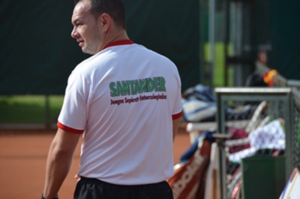 https://www.fedecoltenis.com/userfiles/robertomartinezcoachsantander.JPG